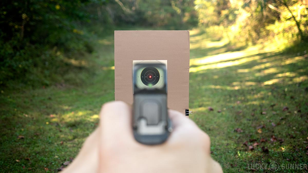 Shooting Handguns with Both Eyes Open Do You Really Have To?